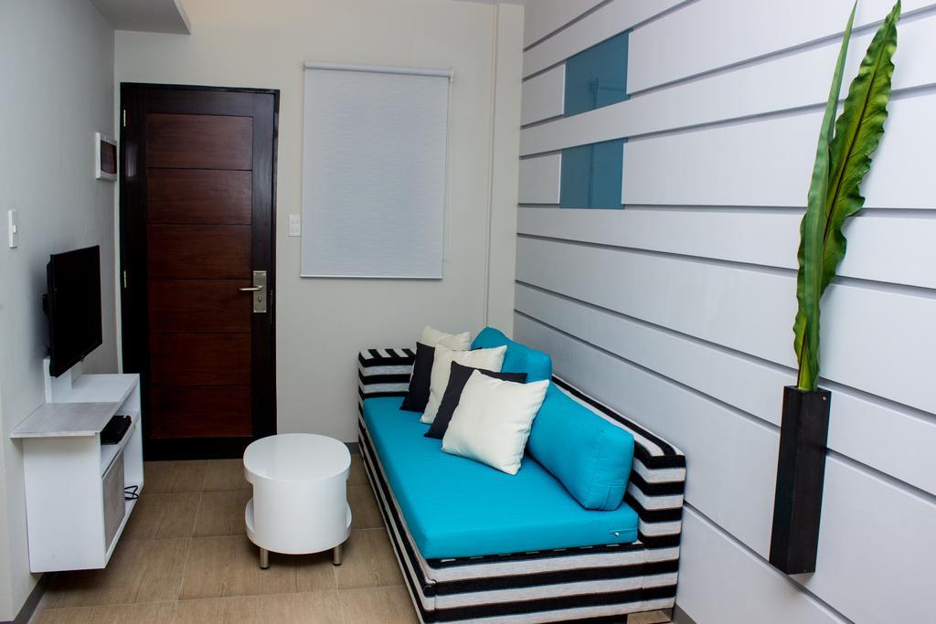 KLM Condotel Angeles Esterno foto