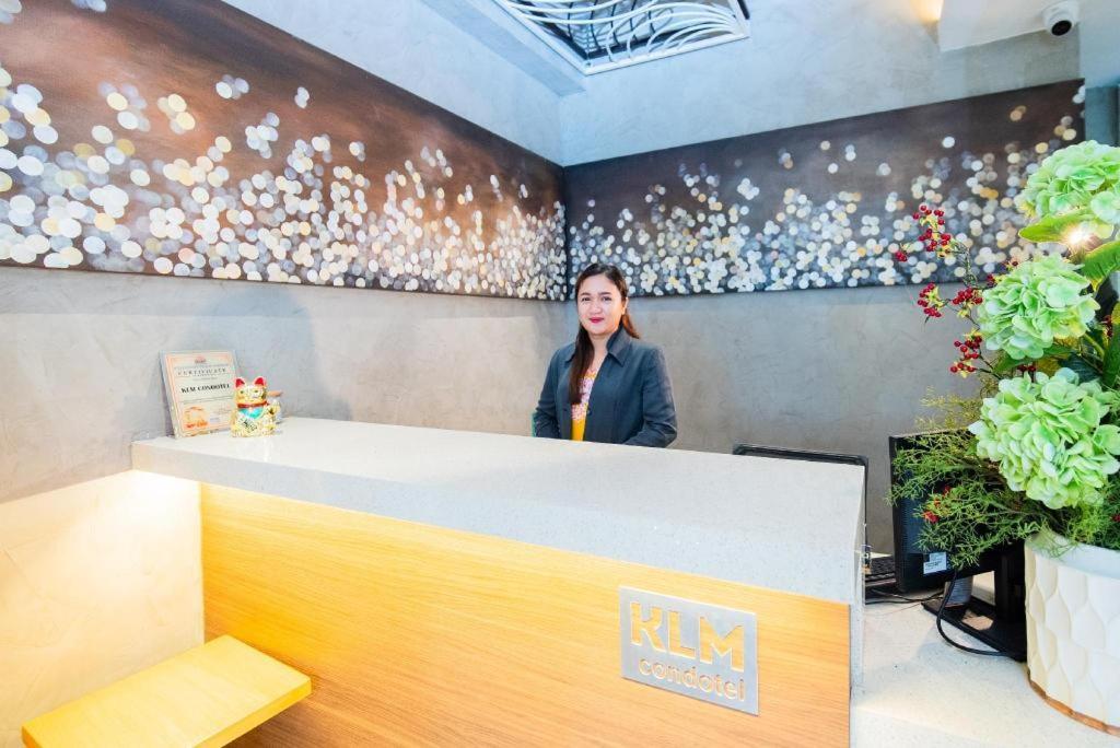 KLM Condotel Angeles Esterno foto